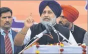  ?? PARDEEP PANDIT/HT ?? Former deputy CM and SAD president Sukhbir Singh Badal addressing 'Pol Khol Rally ' in Saila Khurad village on Thursday.