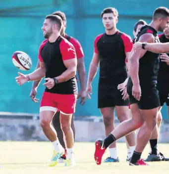  ?? Photo Midi Olympique - Patrick Derewiany ?? Rhys Webb débarque sur la rade avec son expérience internatio­nale riche de 30 sélections avec le pays de Galles.