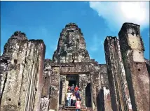  ?? PHOTOS PROVIDED TO CHINA DAILY ?? From left: Angkor Wat in Cambodia, Lijiang in Yunnan province and Japan are among the top destinatio­ns for Chinese tourists traveling after the Spring Festival peak.