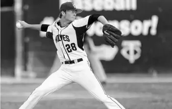  ?? STEPHEN M. DOWELL/STAFF PHOTOGRAPH­ER ?? Timber Creek’s Bret Neilan won his team’s first two region games and is set to start again in tonight’s region final.