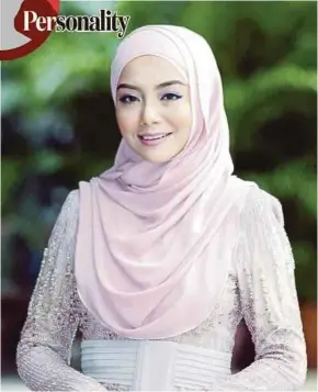  ?? PIC BY KHAIRUL AZHAR AHMAD ?? Mira Filzah says if a celebrity wishes to give his opinion on current affairs, he must back it up with facts.