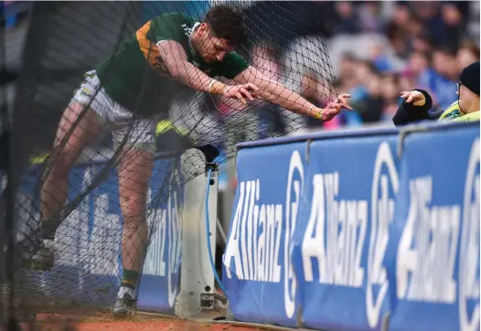  ??  ?? Paul Geaney gets caught up in the Dublin goal during Sunday’s Allianz Football League Division 1 Round 5 match at Croke Park in Dublin. Photo by Sportsfile