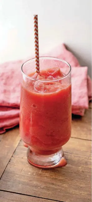  ?? [CHEYENNE COHEN VIA AP] ?? A watermelon strawberry smoothie.