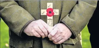  ?? Picture: Alex Benyon Photograph­y ?? Hinckley Remembranc­e Sunday parade at the war memorial in Argents Mead, in 2016.