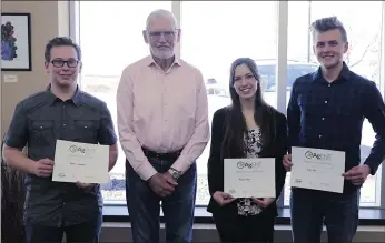  ?? Photo contribute­d ?? The winning team at Innovate Ag 2019 - (L to R): Grant Vossebelt, student; Cor Van Raay, AgENT donor; Mallory Adams, student; Evan Weir, student.