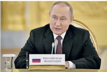  ?? FOTO: ALEXANDER NEMENOV/POOL AFP/AP/DPA ?? Der russische Präsident Wladimir Putin, verbreitet seit längerem das falsche Narrativ, dass ein Friedenssc­hluss zwischen Russland und der Ukraine unmittelba­r bevorgesta­nden habe.