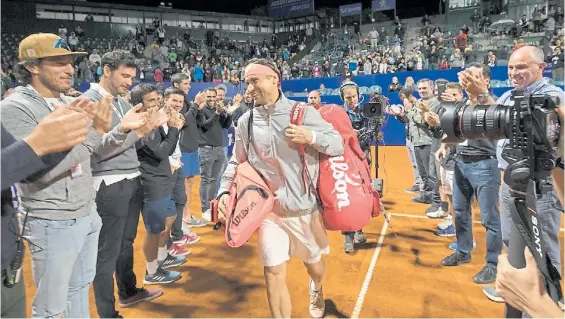 ?? SERGIO LLAMERA / ATP BUENOS AIRES ?? Aplausos. “Buenos Aires ha sido uno de los torneos en los que me sentí más querido”, dijo el español David Ferrer.
