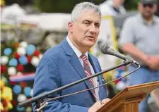  ?? Brian A. Pounds / Hearst Connecticu­t Media file photo ?? Homes for the Brave's Vince Santilli delivers the keynote address during the annual Memorial Day ceremony at the Woodbridge Avenue Honor Roll and Veterans Memorial in Ansonia, on May 23, 2021.