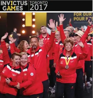  ?? BERNARD WEIL/TORONTO STAR ?? Canadian athletes take the stage during Saturday night’s closing ceremony at the Air Canada Centre.