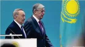  ??  ?? Нурсултан Назарбаев и Касым-Жомарт Токаев, апрель 2019 года