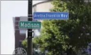  ?? PHOTO BY GARY GRAFF ?? Aretha Franklin Way in downtown Detroit was dedicated during June of 2017