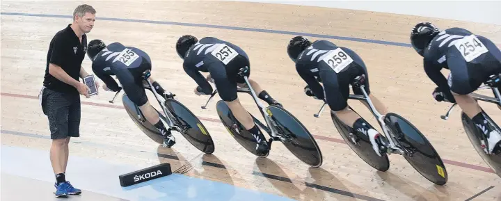  ?? ALAN GIBSON ?? The New Zealand women’s pursuit team have improved by almost four-and-a-half seconds since last year under coach Brendon Cameron.