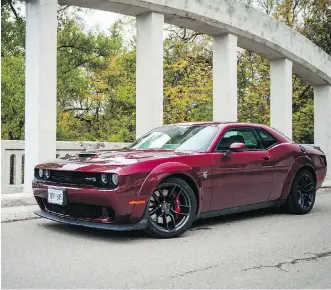  ?? PHOTOS: NICK TRAGIANIS/DRIVING ?? The Dodge Challenger SRT Hellcat is one freakishly fast muscle car.