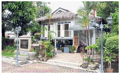  ??  ?? Part of history: Dr Mahathir’s birth house in Alor Setar is a living museum.