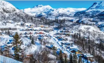  ?? FOTO: HALVARD ALVIK / NTB ?? Hemsedal er blant de tre dyreste stedene i Norge å kjøpe fjellhytte. Prislappen er også skyhøy i Øyer (Hafjell) og Hol (Geilo).