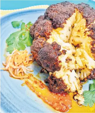  ?? CONTRIBUTE­D ?? Try chef Ilona Daniel's recipe for Sichuan-inspired roasted cauliflowe­r crowns.