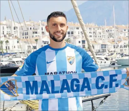  ??  ?? LA ASIGNATURA DEL GOL. Borja Bastón espera encontrar por fin puerta con el Málaga..