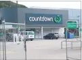  ?? PICTURE / PETER DE GRAAF ?? UNDER WAY: Work has begun at the Countdown building in Paihia ahead of its planned re-opening next month.
