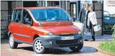  ?? FOTO: FCA GROUP ?? „ Ganz schön hässlich, dieser Fiat“: Solchen Spott bekommt manch Multipla- Fahrer auch heute noch zu hören.