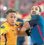  ??  ?? Neymar y Juanfran.