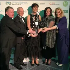  ?? Mayor of Kerry Norma Foley, Kerry County Council CE Moira Murrell and colleagues receiving the award. ??