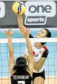  ?? PHOTO —CONTRIBUTE­D ?? Myla Pablo defies Cignal’s Arielle Estranero’s defense to deliver a point for the Petro Gazz Angels, who scored a 25-22, 25-18, 25-21 win on Friday.