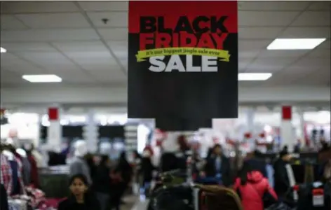  ?? DIGITAL FIRST MEDIA FILE PHOTO ?? Experts predict consumers will spend about $720 billion this holiday season.