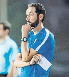  ?? FOTO: EFE ?? Pablo Machín, durante el primer amistoso de pretempora­da, jugado el sábado