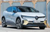  ?? ?? MÉGANE E-TECH EV60 ICONIC je za odlazak do Samobora trošio 17.1 kWh/100 km. Doseg mu je 325 km, a baterija se napuni za 70 minuta