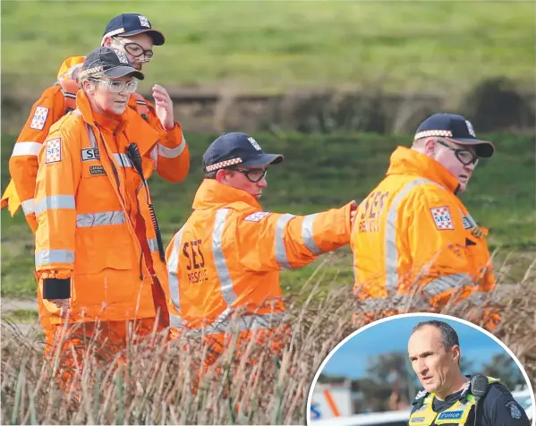 ?? Pictures: ALAN BARBER ?? SPREAD OUT: SES volunteers search in parkland at Mount Duneed for missing man Michael Browne yesterday. Sgt Tony French (right) speaks to media yesterday.