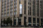  ?? STEPHEN LAM — SAN FRANCISCO CHRONICLE VIA AP ?? The headquarte­rs for the social media company Twitter is seen in San Francisco on Friday.