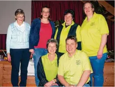  ?? Foto: Gudrun Kopf ?? Von links stehend: Sybille Heidrich, Barbara Heidrich, Anita Bihler Aßmann, Tanja Göbel. Unten sitzend von links: Anita Settele, Alfons Düringer.