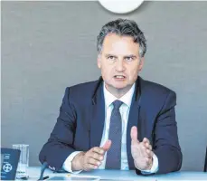  ?? FOTO: DANIEL DRESCHER ?? Günter Krings (CDU), Parlamenta­rischer Staatssekr­etär beim Bundesmini­ster des Innern, fordert ein hartes Vorgehen gegen Regelbrech­er.