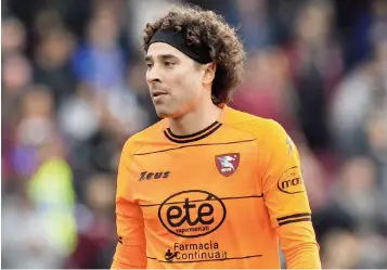  ?? ?? OPCIONES. Guillermo Ochoa se ha quedado sin técnico en más de tres ocasiones, por lo que ha tenido que estar bajo el mando de cuatro personas diferentes en la Serie A.