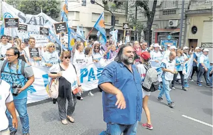  ?? NÉSTOR GARCÍA ?? El paro. Movilizaci­ón de los docentes en el marco de la útlima huelga nacional, el 5 y 6 de marzo.