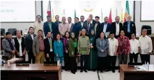  ?? ?? Bangsamoro lawmakers pose for posterity following the passage of the Bangsamoro Parliament­ary Districts Act of 2024, which will establish 32 single-member parliament­ary districts in the BARMM.