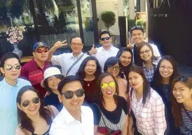  ??  ?? Superjet and Destinatio­ns Unlimited’s familiariz­ation tour of Dubai with Rae Ann Ferros, Cherry Amy Kabiling, Sarah Gamido, Clotilde Maninang, Noly Malcon, Beda Quaimbao Jr., Imelda Corpuz, Evangeline Manotok, Daniel Sandoval, Jimmy Venturina Jr.,...