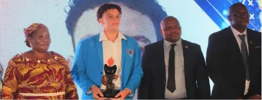  ?? ?? ▲Oustanding Sports Star of the Year Luca Fraser displaying his award next to DPM Thuli Dladla and other officials during the 2024 National Sports Awards held on Wednesday at George Hotel.