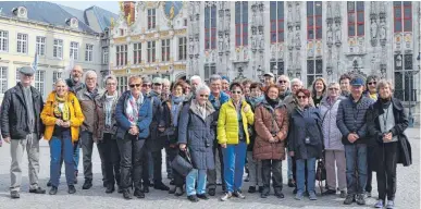  ?? FOTO: SIGRID KOSSMANN ?? Rund 30 Reiseteiln­ehmer des Kunstkreis­es Tuttlingen sind gemeinsam nach Flandern gereist.