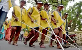  ?? — PTI ?? Visually-challenged students participat­e in a rally on the occasion of “World Sight Day” in Chennai on Thursday.