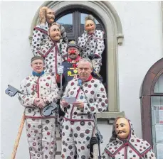  ?? FOTO: KARL-HEINZ REIZNER ?? In Fridingen muss Stefan Waizenegge­r seinen Sessel im Rathaus räumen.