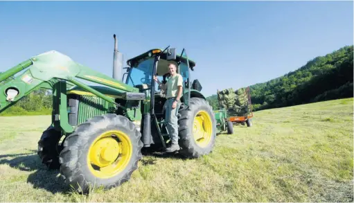  ??  ?? Autrefois reconnu pour son industrie forestière, Petit-Saguenay compte aujourd’hui sur l’agricultur­e pour relancer son économie.