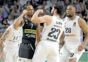  ?? Fotos: Agencias ?? Punter y Llull, tras el golpe del madridista al neoyorkino.