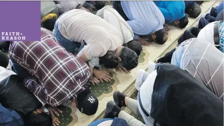  ?? MARK LENNIHAN/THE ASSOCIATED PRESS ?? Worshipper­s perform Eid-ul-Fitr prayers in Brooklyn, N.Y., joining Muslims celebratin­g around the world.