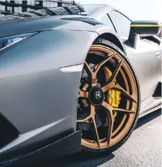  ??  ?? The Brixton Forged lightweigh­t wheels are just one of many aftermarke­t updates to the Lambo.