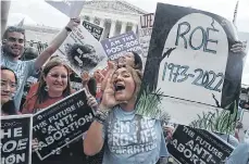  ?? ?? Los conservado­res celebraron la anulación de Roe v. Wade.