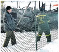  ?? PHOTO AGENCE QMI, ROGER GAGNON ?? Les policiers de la Sûreté du Québec se sont rendus sur place pour enquêter puisqu’il s’agit « bel et bien d’un homicide », selon un porte-parole de la SQ.