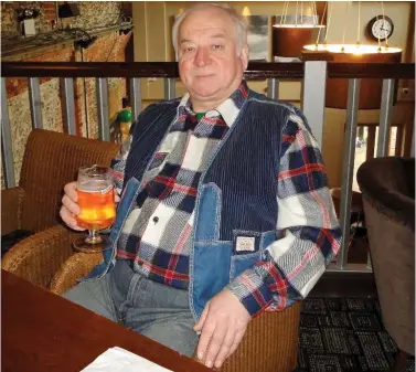  ??  ?? Contaminat­ion risk: Sergei Skripal visited both a pub and restaurant before collapsing