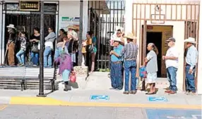  ??  ?? martes se entregó el dinero en oficinas de Telégrafos.