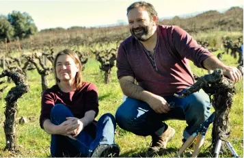  ?? ?? Nathalie et François Caumette (L’Ancienne Mercerie) travaillen­t 16 hectares de vignes et élaborent six vins.